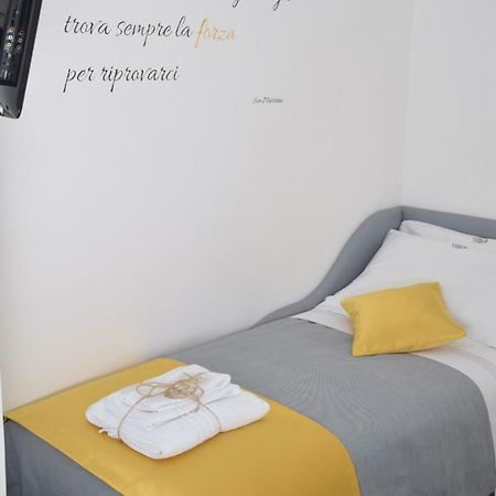 B&B La Veranda Di Gio Torrimpietra Eksteriør billede