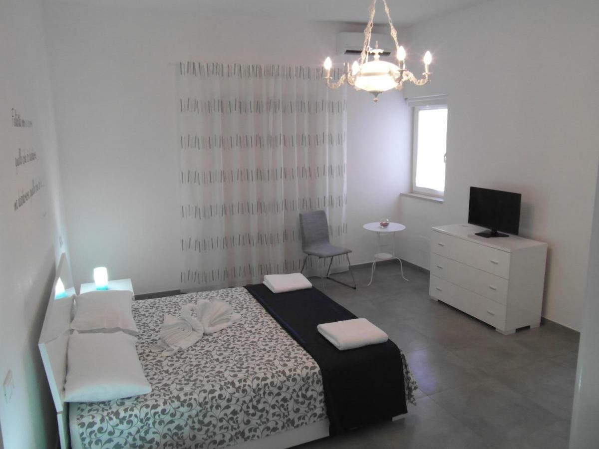B&B La Veranda Di Gio Torrimpietra Eksteriør billede